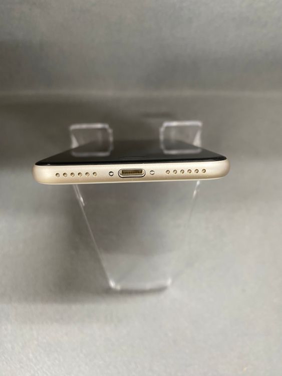 ���ʡ������ǡ�SIM�ե꡼��iPhoneSE �軰���� 64GB �������饤�ȿ�