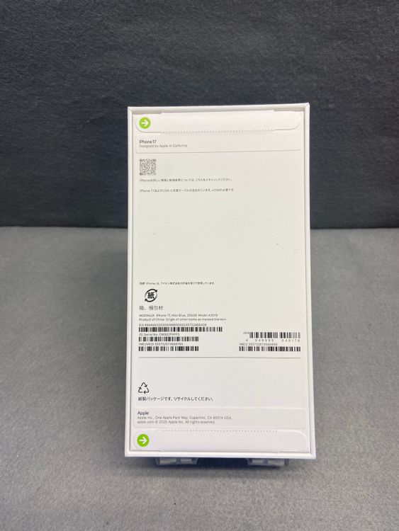 ����̤���� Apple���ȥ��� SIM�ե꡼ iPhone17 256GB �ߥ��ȥ֥롼��
