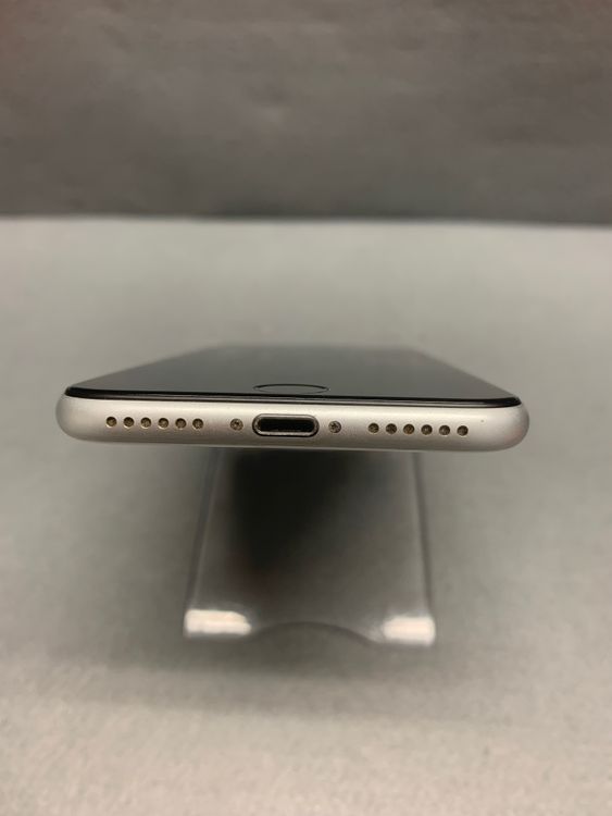 ���ʡ������ǡ�SIM�ե꡼��iPhoneSE ��2���� 64GB �ۥ磻�ȿ�