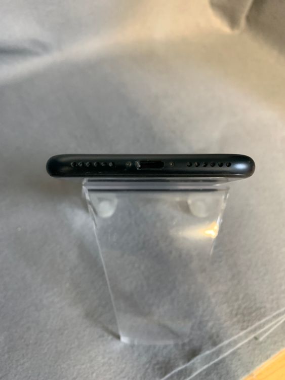 Ķ���ʡ������ǡ�SIM�ե꡼��iPhoneSE �軰���� 64GB �ߥåȥ饤�ȿ�