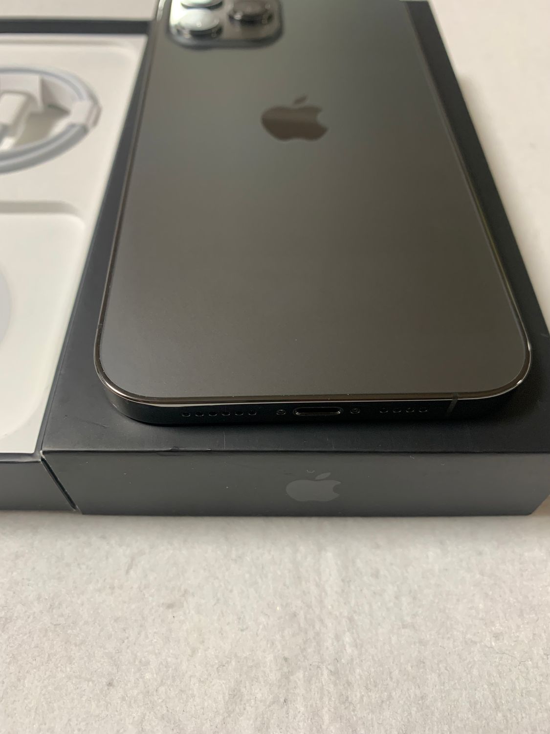 ムスビー｜超美品 国内版 SIMフリー iPhone12 pro max 256GB