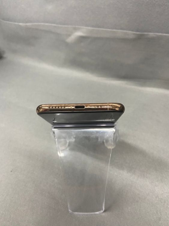 ���� ������ SIM�ե꡼ iPhoneXS��512GB ������ɿ�