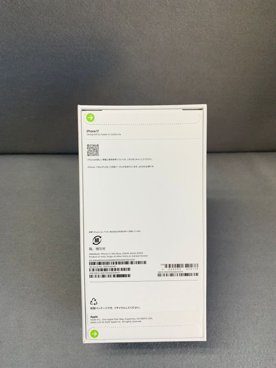 ����̤���� Apple���ȥ��� SIM�ե꡼ iPhone17 256GB �ߥ��ȥ֥롼��
