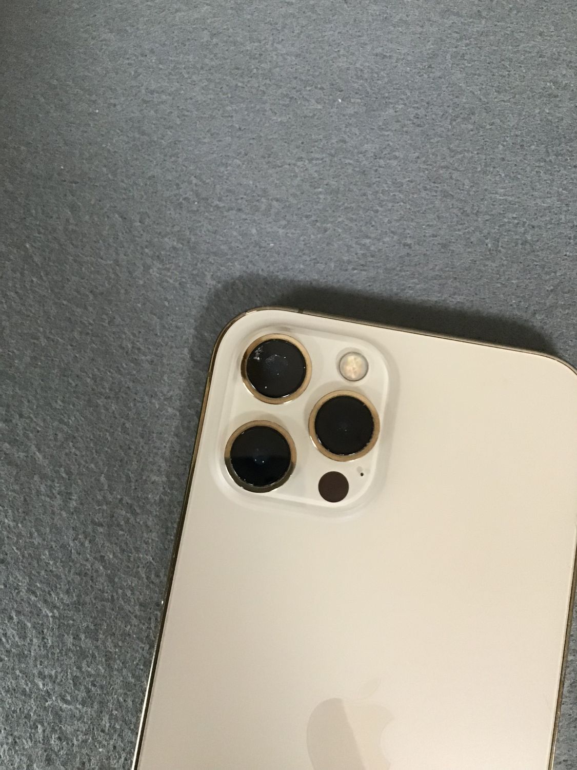Apple - iPhone12 ProMax 256GB ゴールド ソフトバンク Amazon.com: Apple iPhone 11 Pro Max [256GB, Gold] + Carrier