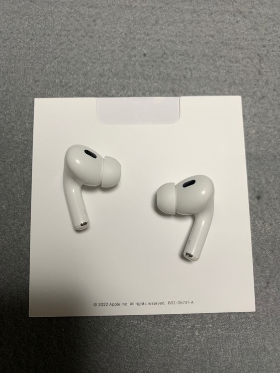 ��� AirPods Pro ��2���� Lightning���Ÿ�