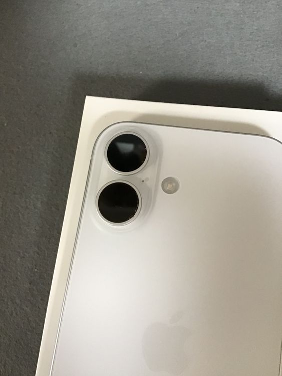 ʡǡSIMե꡼iPhone16  128GB ۥ磻ȿ