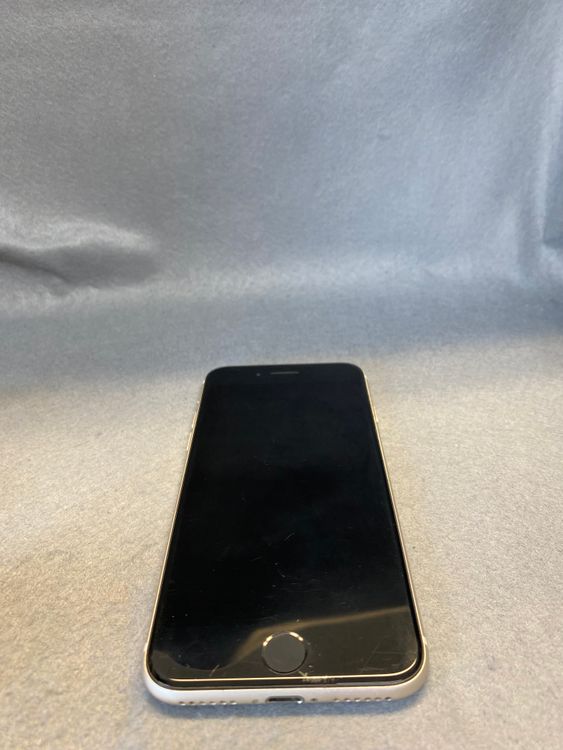 ���ʡ������ǡ�SIM�ե꡼��iPhoneSE�軰���� 64GB �ۥ磻�ȿ�