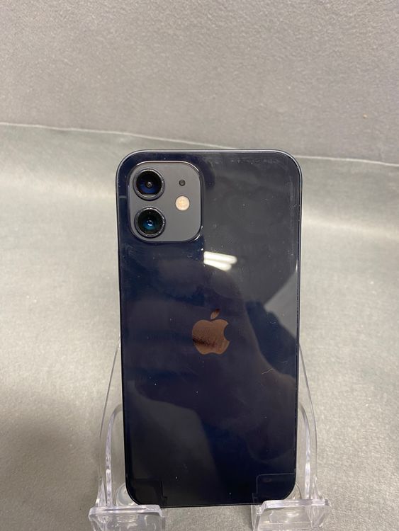 ���ʡ������ǡ�SIM�ե꡼��iPhone 12 64GB �֥�å���