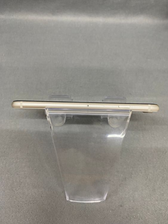 Ķ���� ������ SIM�ե꡼ iPhone SE ��3���� 64GB �������饤�ȿ�