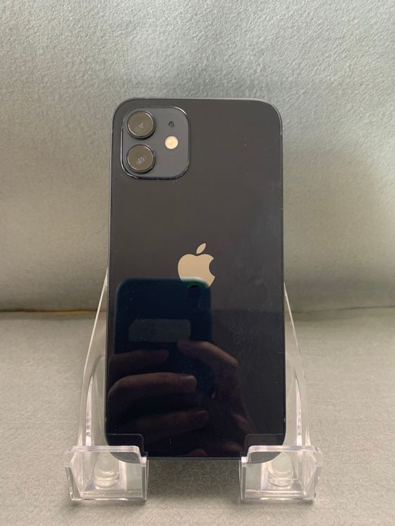超美品 国内版 SIMフリー iPhone 12 64GB ブラック色