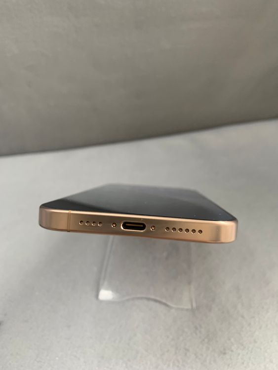 ���� ������ SIM�ե꡼ iPhone16 Pro Max 256GB �ǥ����ȥ����˥��࿧