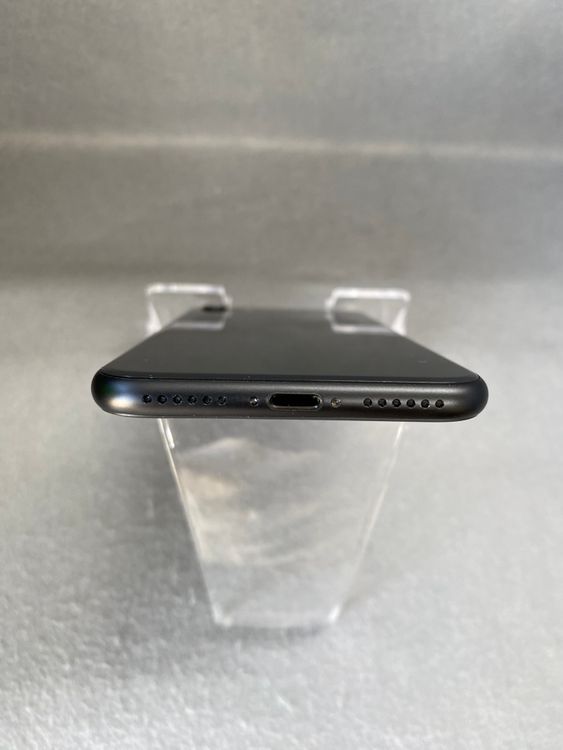 Ķ���ʡ������ǡ�SIM�ե꡼��iPhoneSE ��2���� 64GB �֥�å���