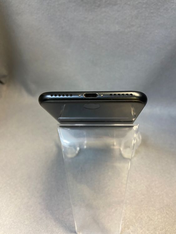 ���ʡ������ǡ�SIM�ե꡼��iPhoneSE����2����256GB �֥�å���