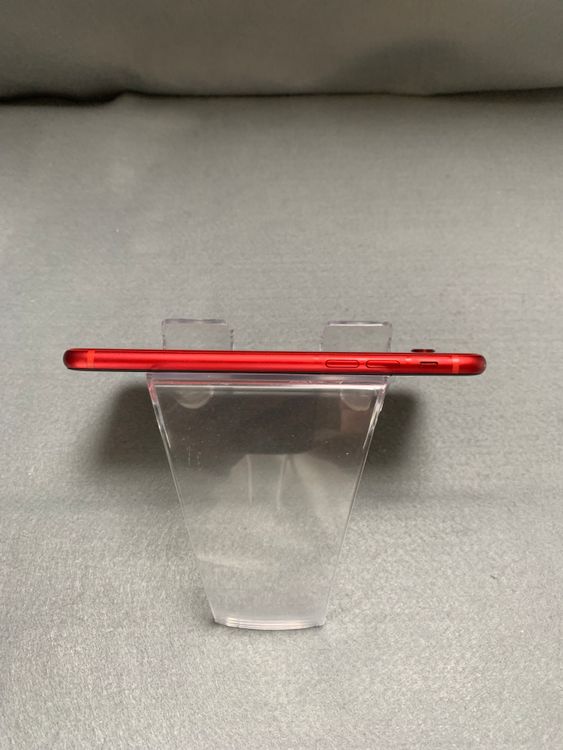 美品 国内版 SIMフリー iPhone8 64GB レッド色