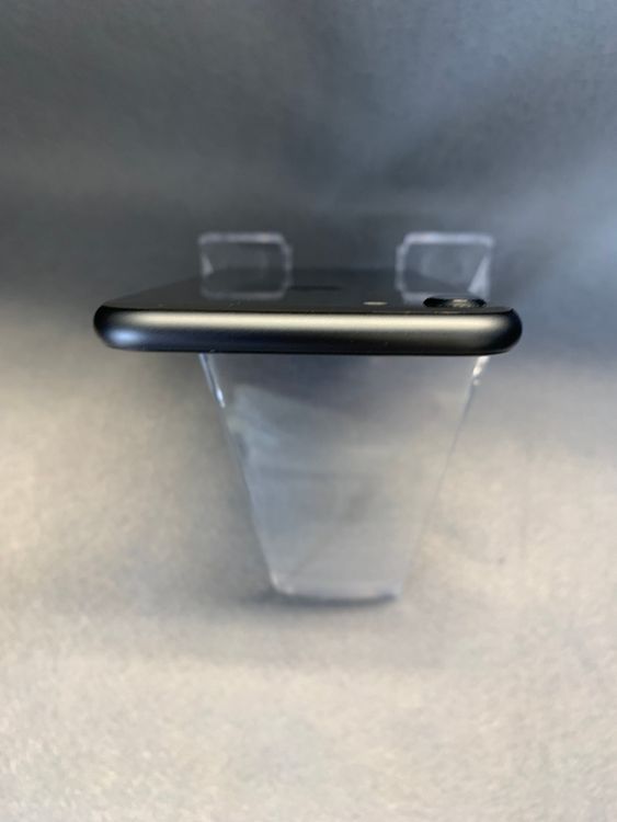 ���� ������ SIM�ե꡼ iPhone8 64GB ���ڡ������쥤��