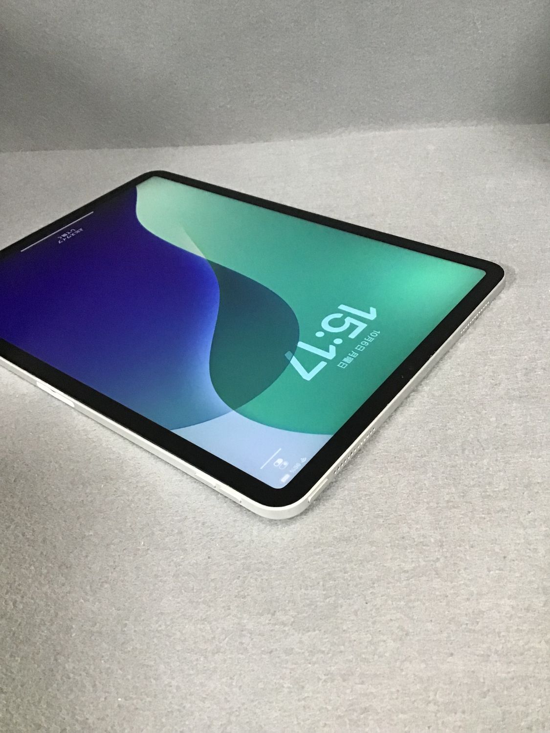 iPad Pro 11 (M4) 256GB シルバー Amazon.com: Apple iPad Pro 11-Inch (M4): Built for Apple