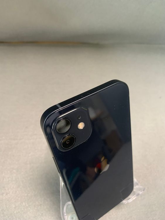 超美品 国内版 SIMフリー iPhone 12 64GB ブラック色