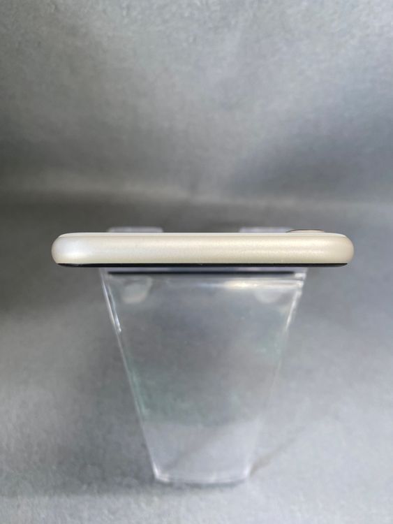 Ķ���� Apple���ȥ��� SIM�ե꡼ iPhoneSE ��3���塡 128GB �������饤�ȿ�