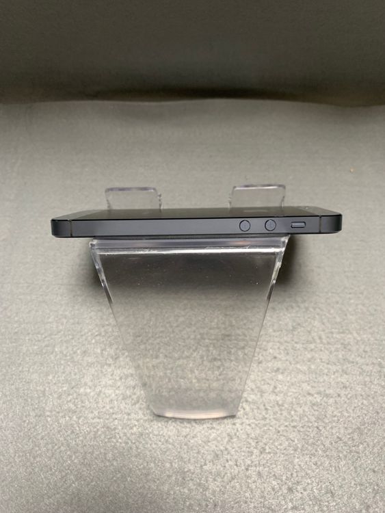 ������ ������ iPhone5 64GB �֥�å���