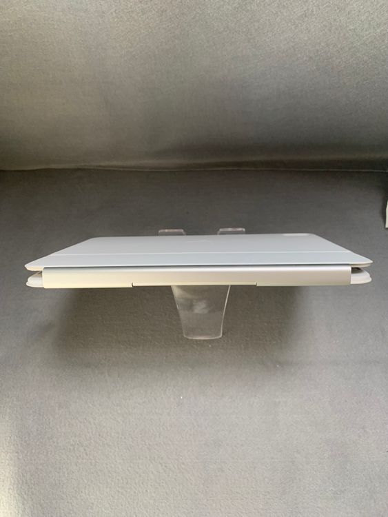 Ķ iPad Air (M3)11Magic Keyboard ܸ ۥ磻