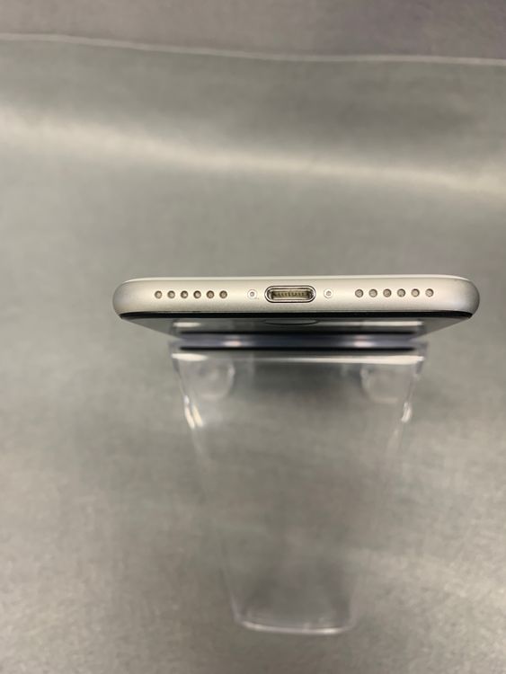 ���ʡ������ǡ�SIM�ե꡼��iPhoneSE ��2���塡 64GB �ۥ磻�ȿ�