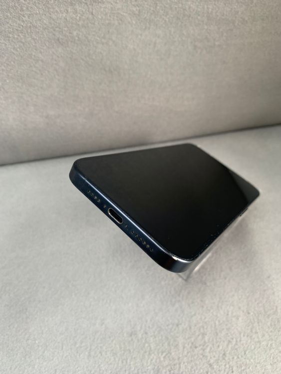 ���� Apple���ȥ��� iPhone15 Pro Max 256GB �֥롼�����˥��࿧