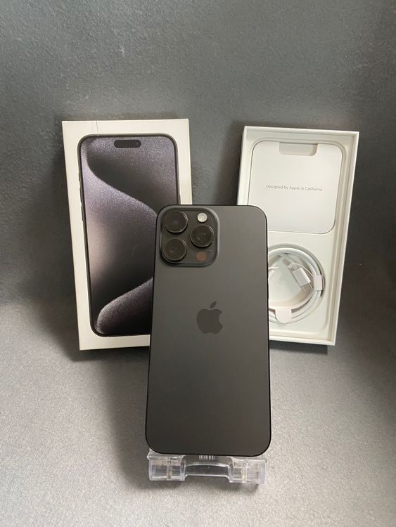 美品 国内版 SIMフリー iPhone15 Pro Max 512GB ブラックチタニウム色