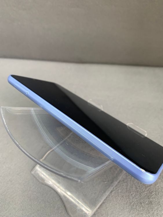 ���� ������ SIM�ե꡼ arrows U 32GB �֥롼��