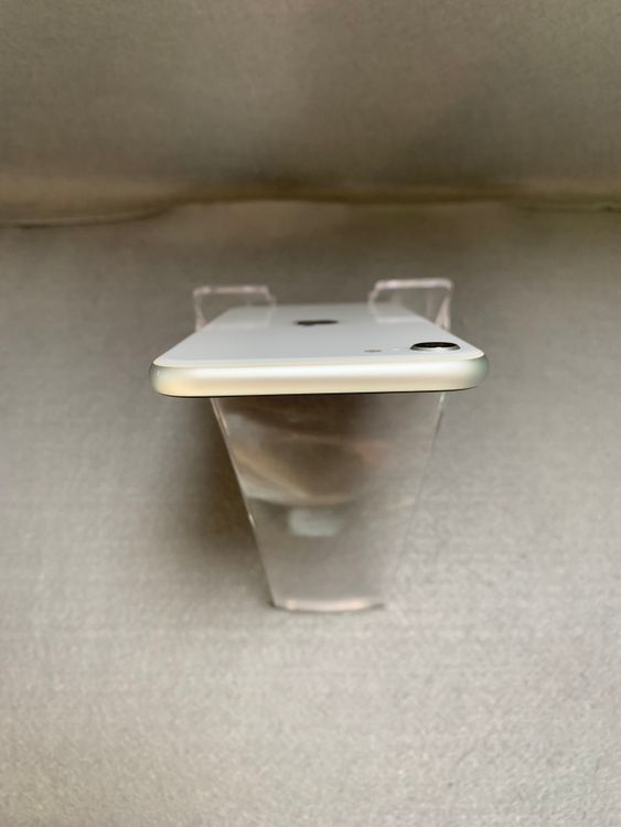 Ķ���� ������ SIM�ե꡼ iPhoneSE �������� 128GB �ۥ磻�ȿ�