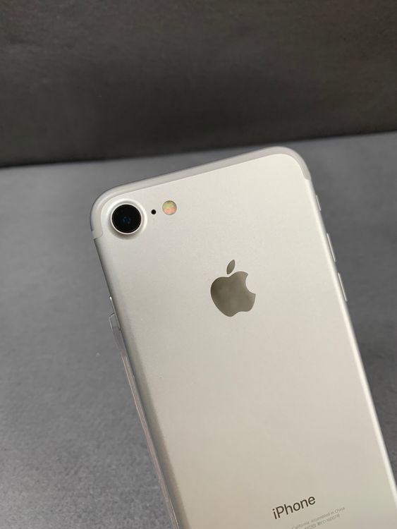 ���� ������ SIM�ե꡼ iPhone�� 32GB ����С���