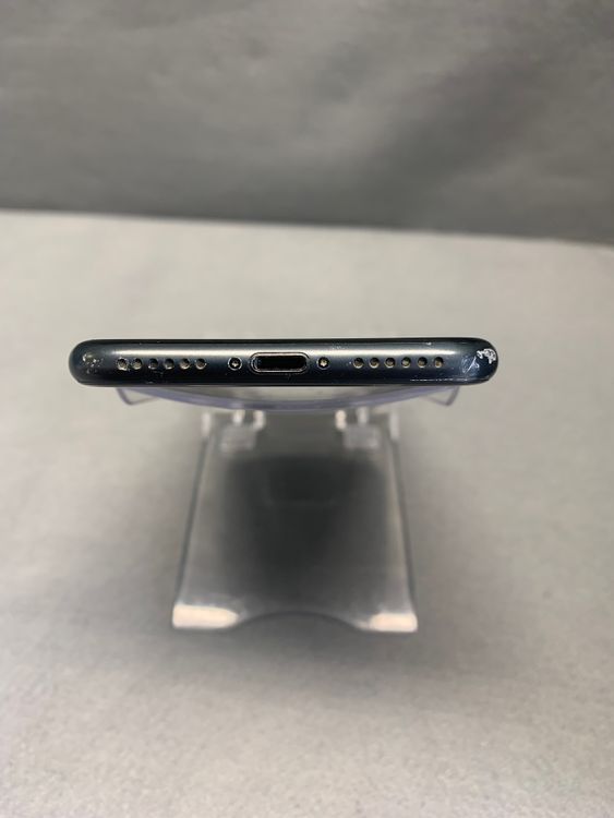 ����ʡ������ǡ�SIM�ե꡼��iPhone7 128GB �֥�å���