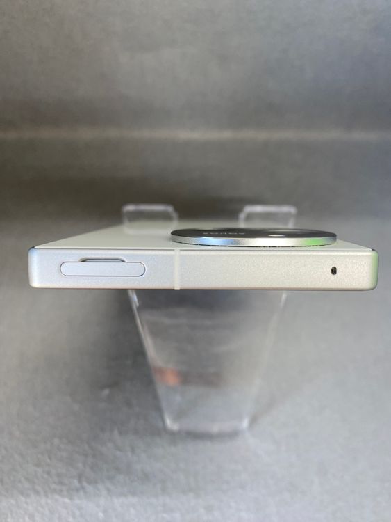 Ķ���� ������ SIM�ե꡼ A401SH AQUOS R9 256GB �ۥ磻�ȿ�