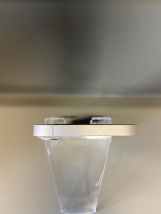 ���ʡ������ǡ�SIM�ե꡼��iPhone13 256GB �������饤�ȿ�