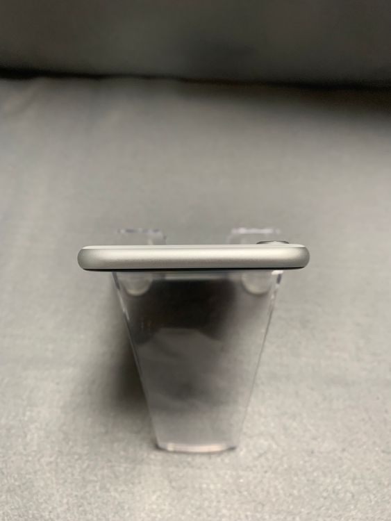   SIMե꡼ iPhoneSE 2 64GB ۥ磻ȿ