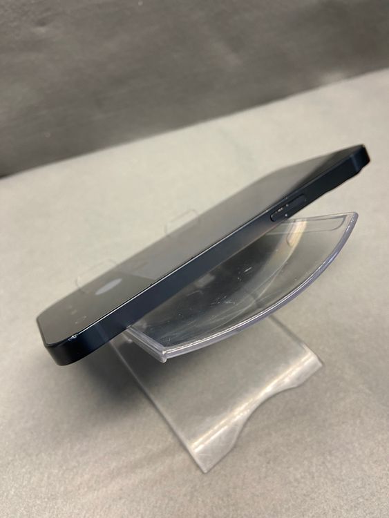 ������š������ǡ�SIM�ե꡼��iPhone13 128GB �ߥåɥʥ��ȿ�