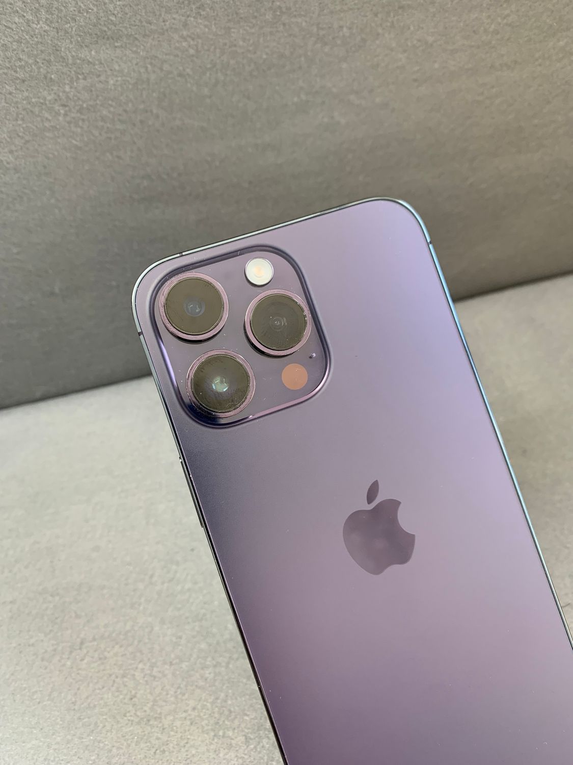 ムスビー｜美品 国内版 SIMフリー iPhone14 Pro Max 256GB ディープ