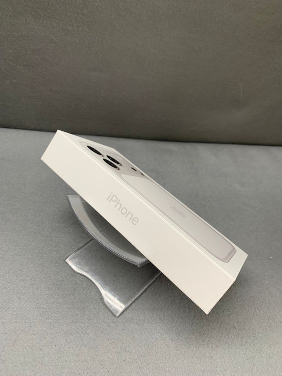 ����̤���� Apple���ȥ��� SIM�ե꡼ iPhone17 Pro 256GB ����С���