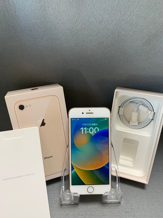   SIMե꡼ iPhone8 64GB ɿ