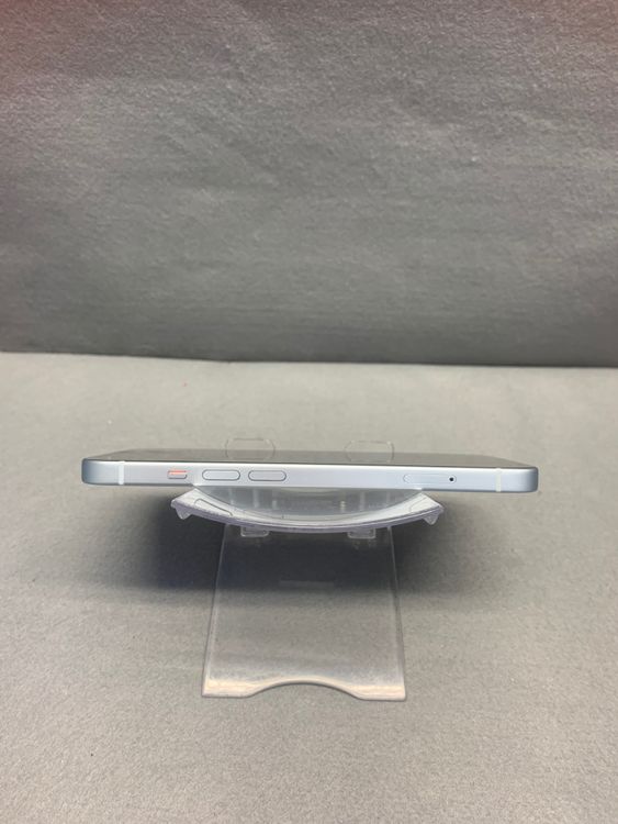 ���ʡ������ǡ�SIM�ե꡼��iPhone15 128GB �֥롼��