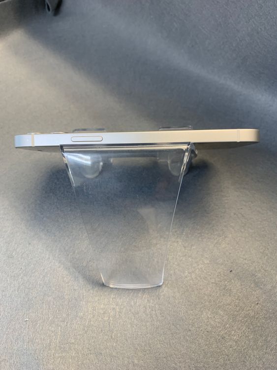 ���ʡ������ǡ�SIM�ե꡼��iPhone12�� 128GB �ۥ磻�ȿ�