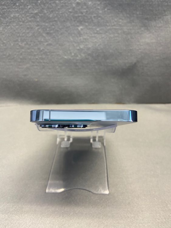 Ķ���ʡ������ǡ�SIM�ե꡼��iPhone13 Pro 256GB ������֥롼��