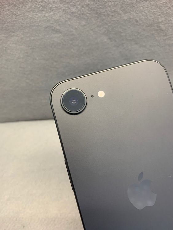 �ۤ�̤���� Apple���ȥ��ǡڸ����ݾ�ͭ���SIM�ե꡼ iPhone16e 128GB �֥�å�