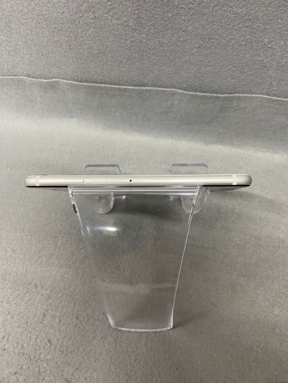 ���� ������ SIM�ե꡼iPhoneSE ��2���� 64GB �ۥ磻�ȿ�