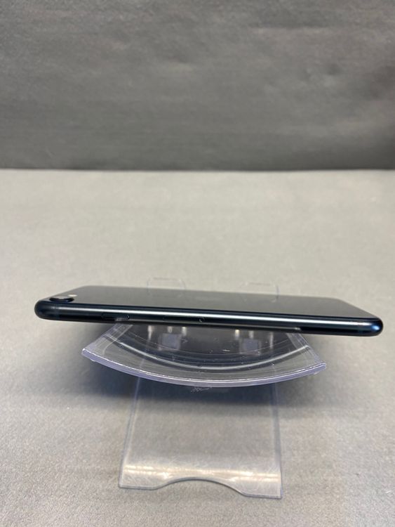 ���ʡ������ǡ�SIM�ե꡼��iPhoneSE ��3���塡 64GB �ߥåɥʥ��ȿ�