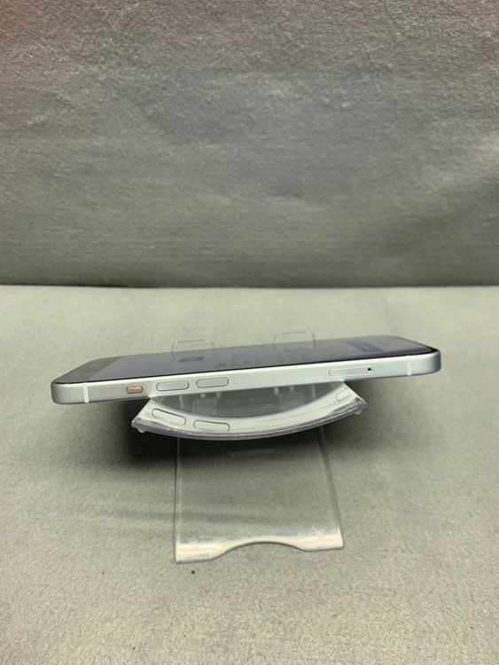 ���ʡ������ǡ�SIM�ե꡼��iPhone15 128GB �֥롼��