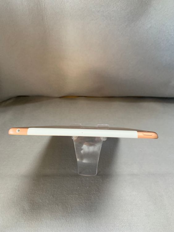  SIMե꡼ iPad 8 Wi-Fi + Cellularǥ 32GB ɿ