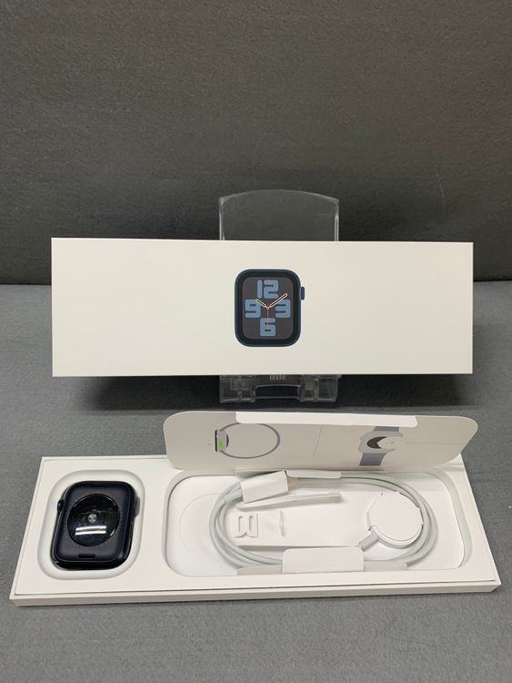 Ķ���� ������ Apple Watch SE ��2���� GPS�� 32GB 44mm �ߥåɥʥ���
