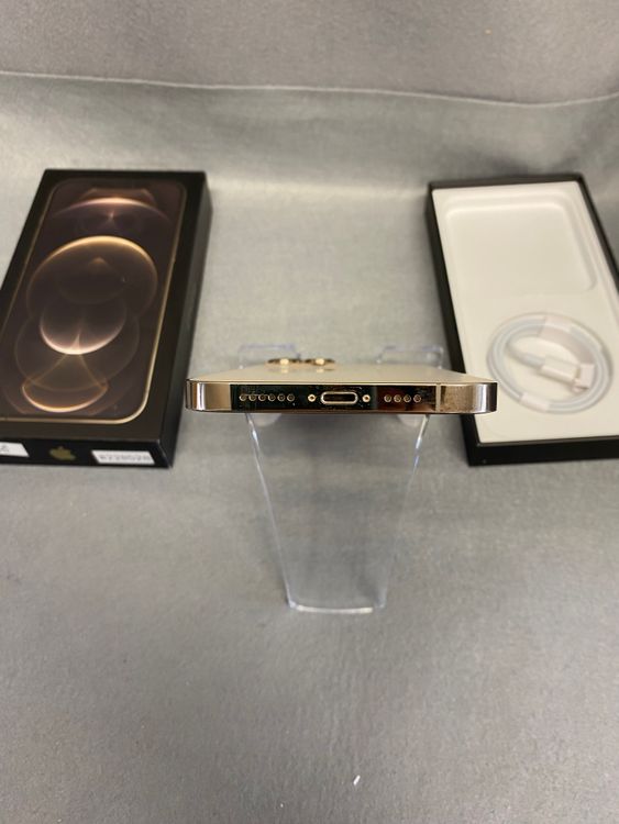 Ķ���ʡ������ǡ�SIM�ե꡼��iPhone12 Pro max 512GB ������ɿ�