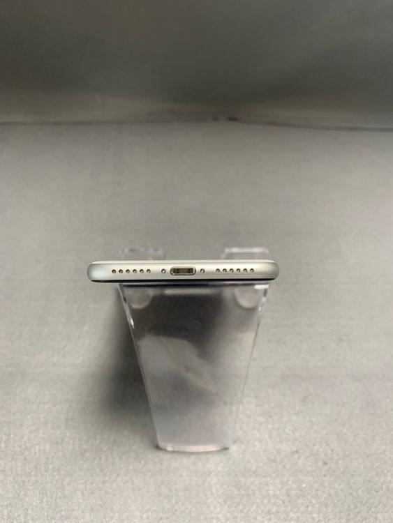   SIMե꡼ iPhoneSE 2 64GB ۥ磻ȿ