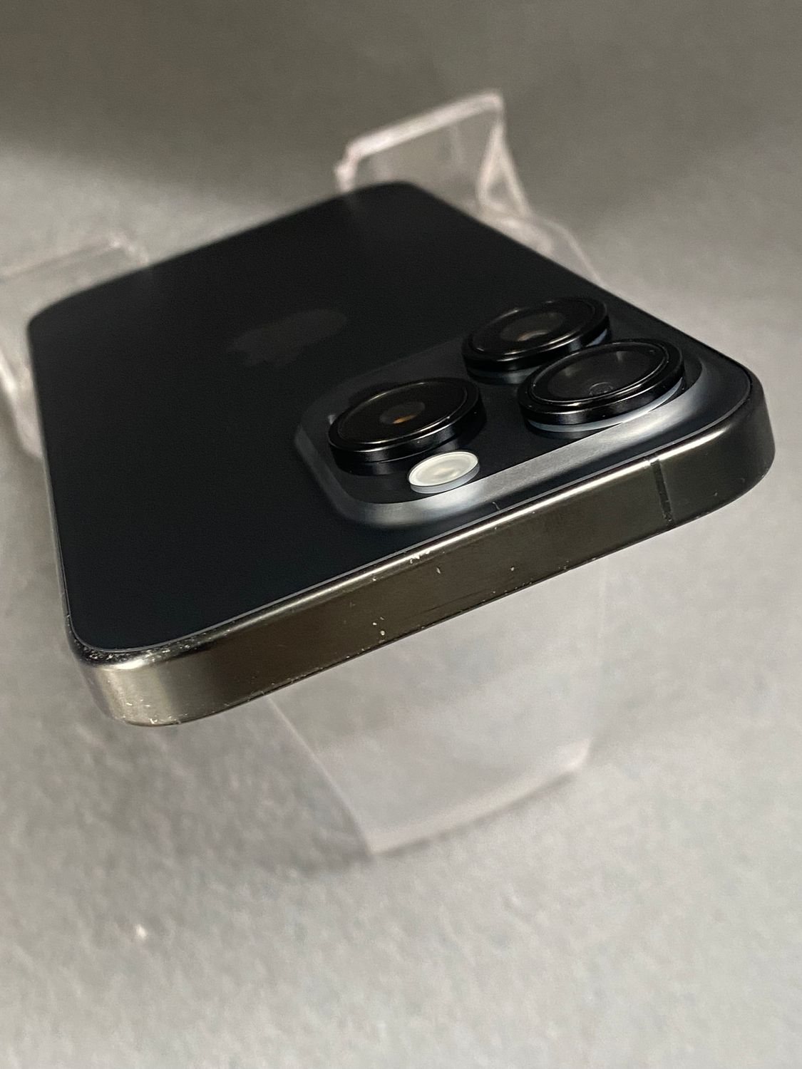 ムスビー｜美品 海外版 SIMフリー iPhone15 Pro 256GB ブラック
